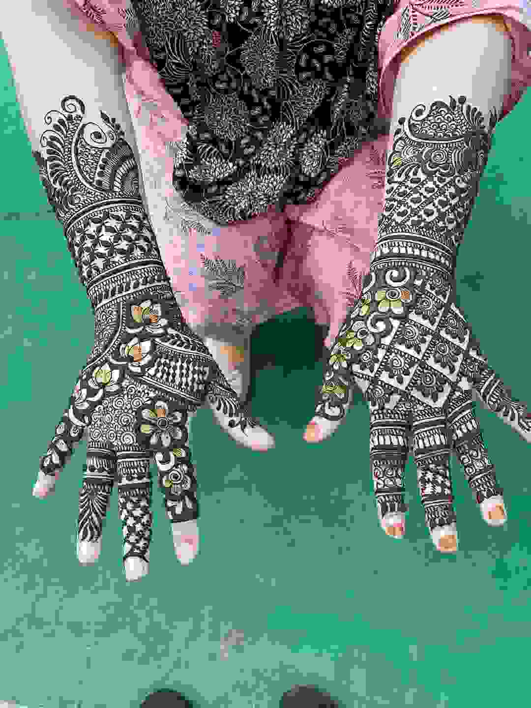 best mehendi artists in east of kailash