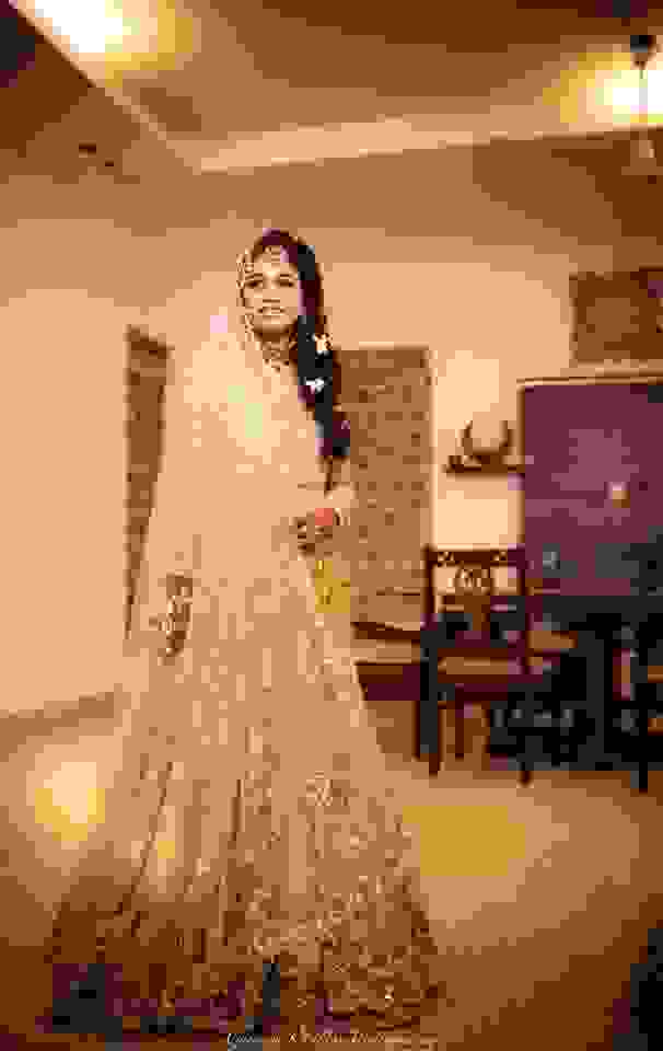 bridal outfits in vikaspuri