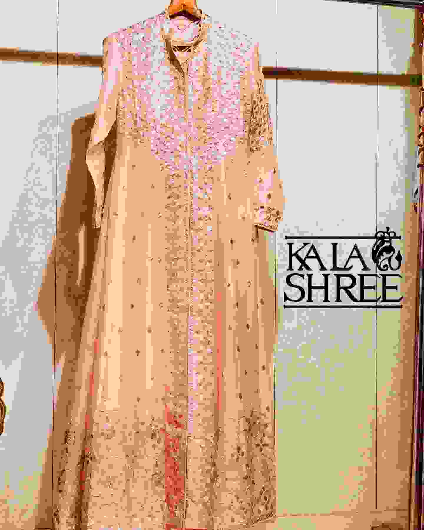 bridal outfits in daryaganj