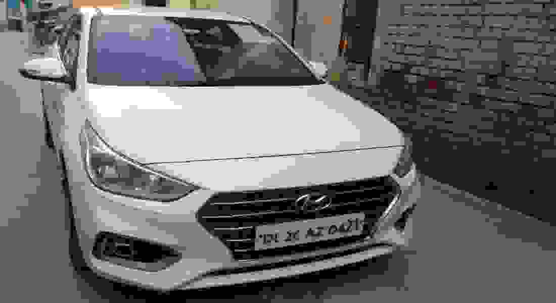 wedding transportation vintage cars in daryaganj
