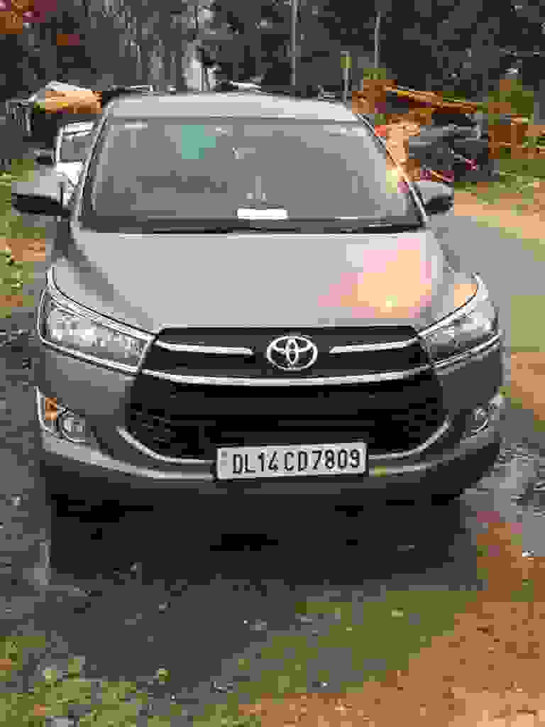 wedding transportation vintage cars in daryaganj