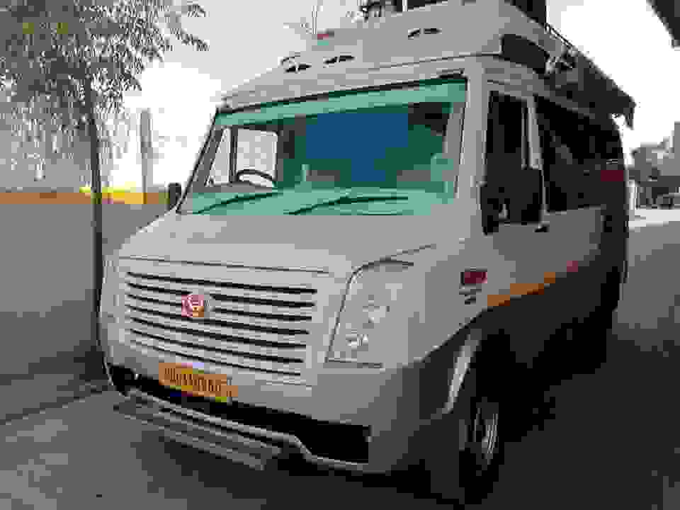 wedding transportation vintage cars in daryaganj