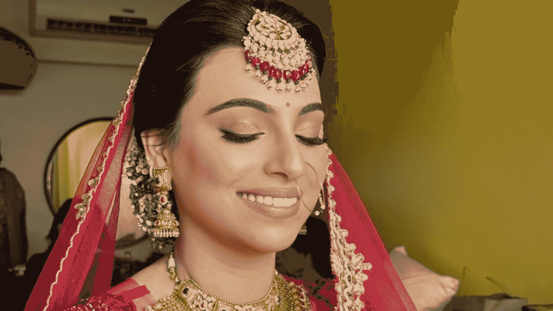 makeup artists in east delhi