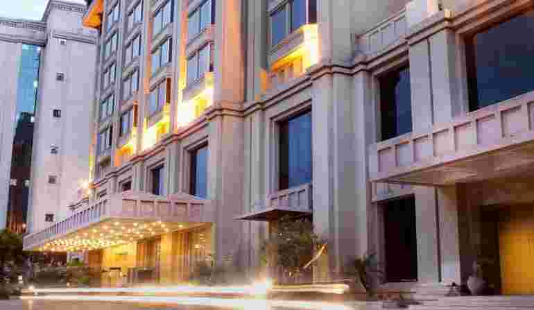 The Metropolitan Hotel