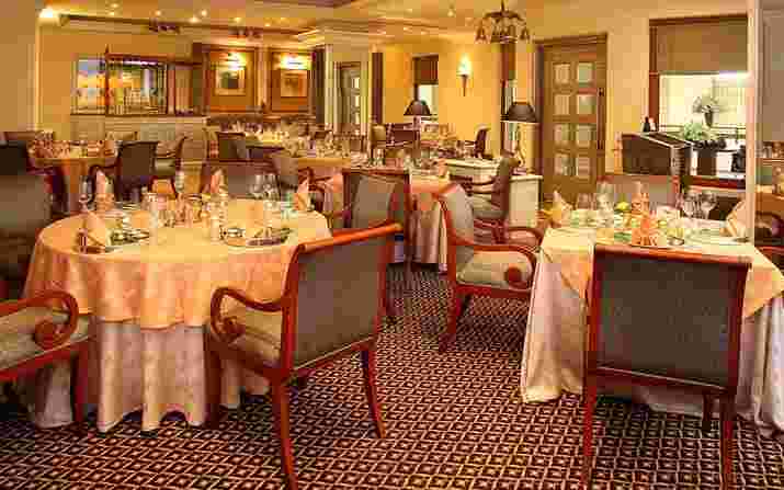 Sheraton New Delhi Hotel