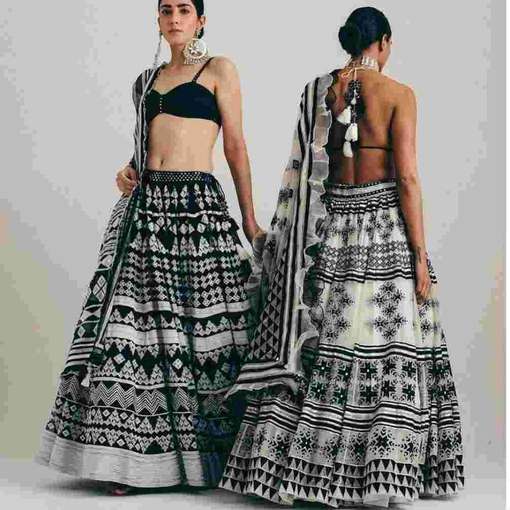 bridal outfits in vikaspuri