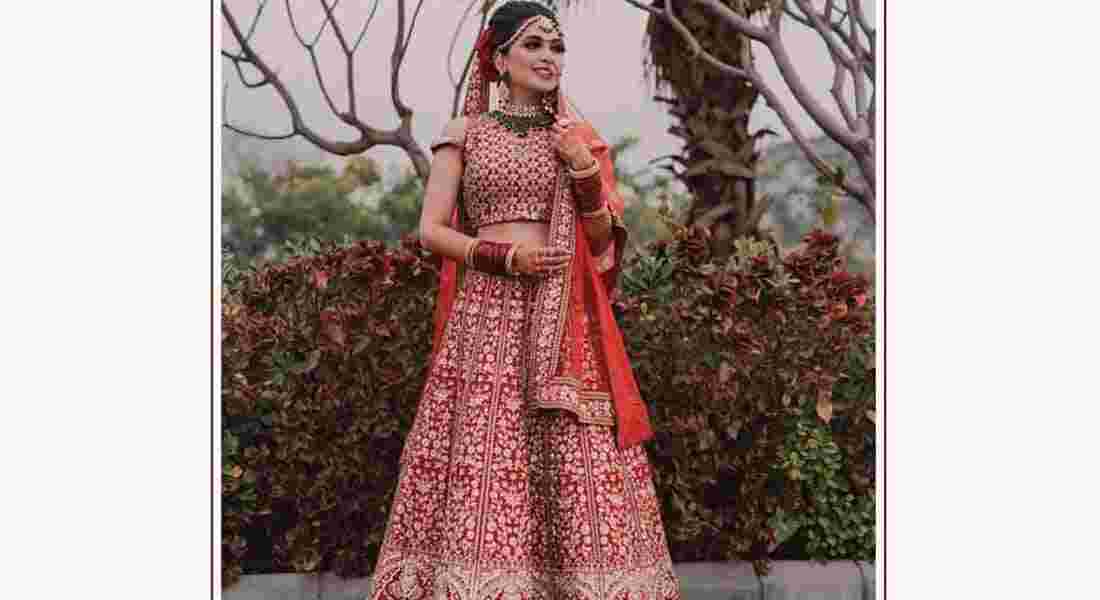 bridal outfits in daryaganj