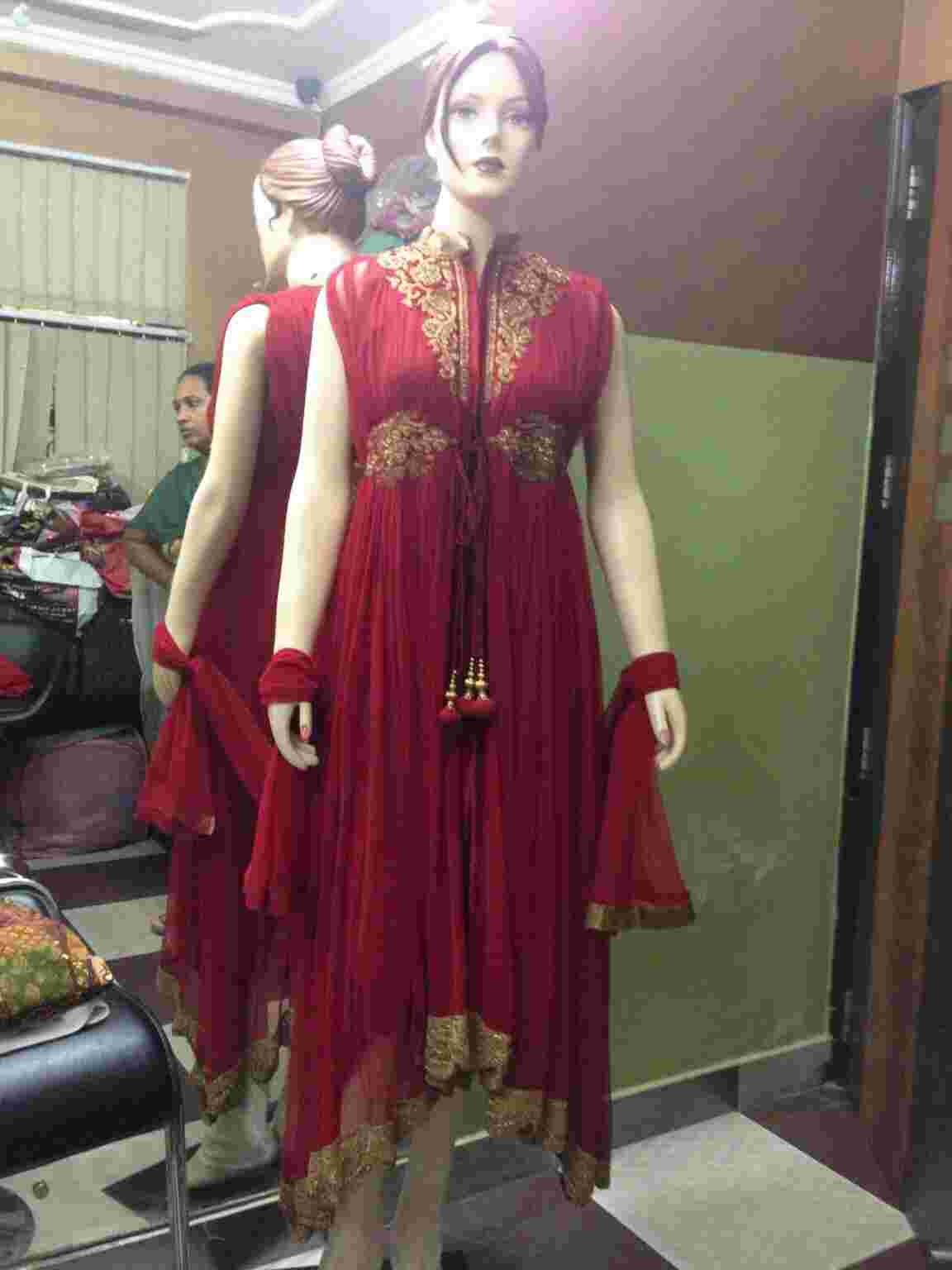 bridal outfits in north delhi