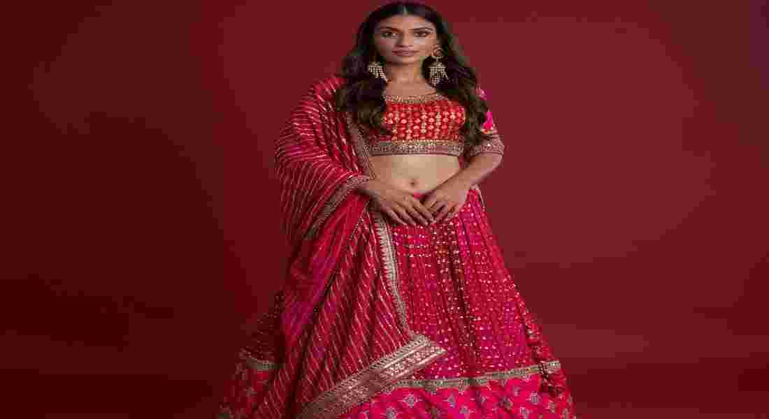 bridal outfits in daryaganj