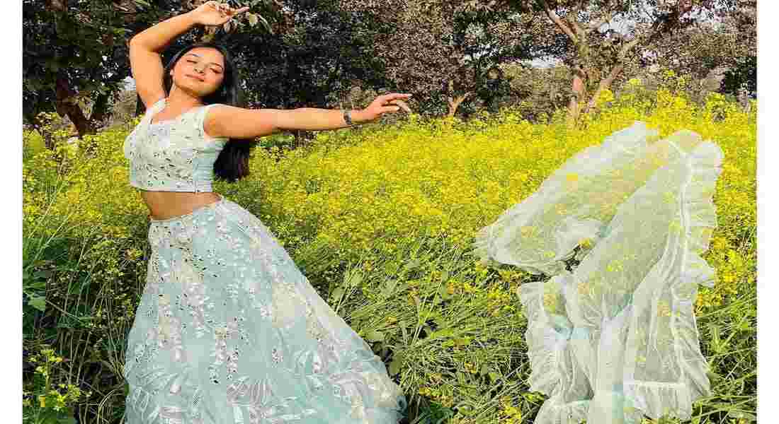 bridal outfits in daryaganj