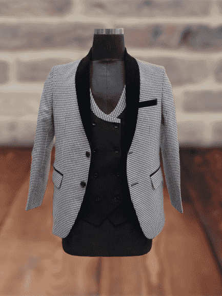 groom outfits in govindpuri