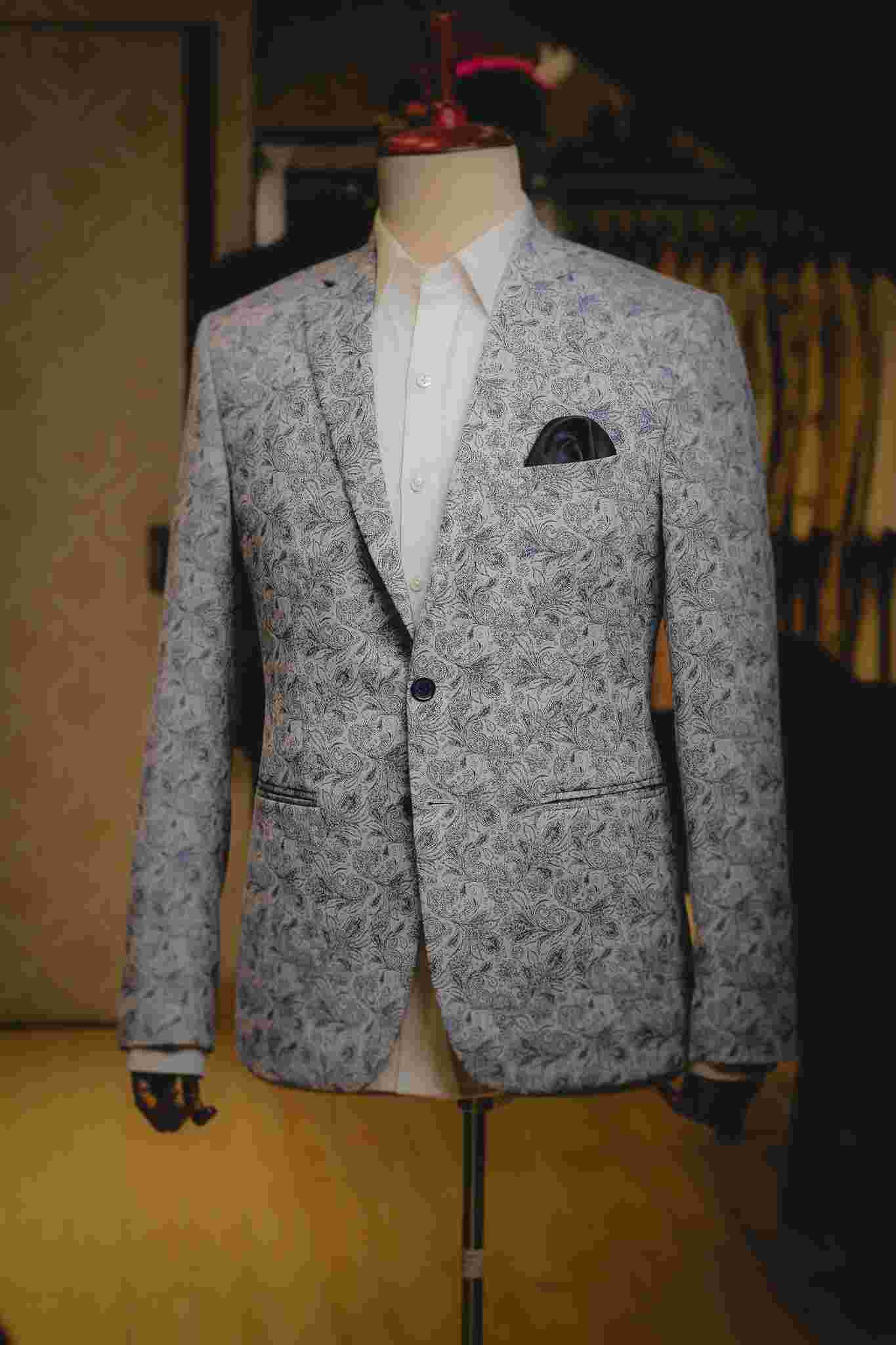 groom outfits in gwal pahari