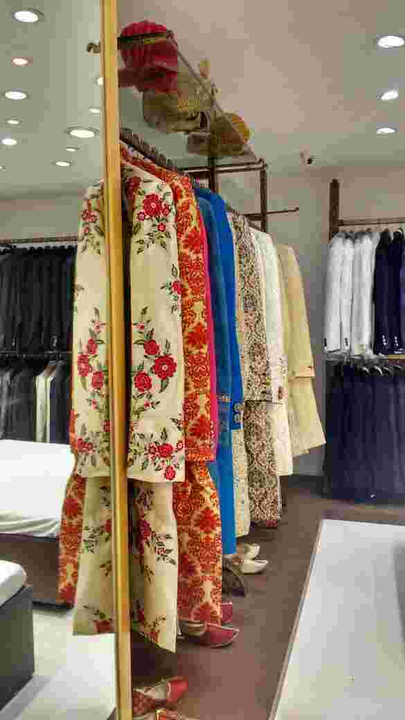 groom outfits in gwal pahari