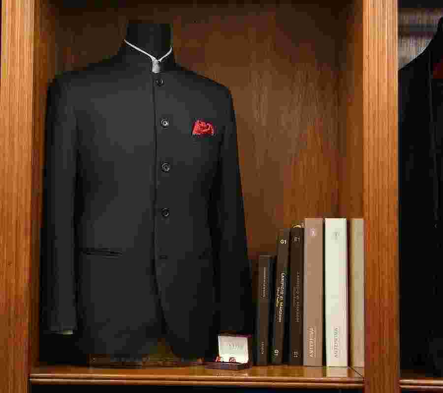 groom outfits in daryaganj
