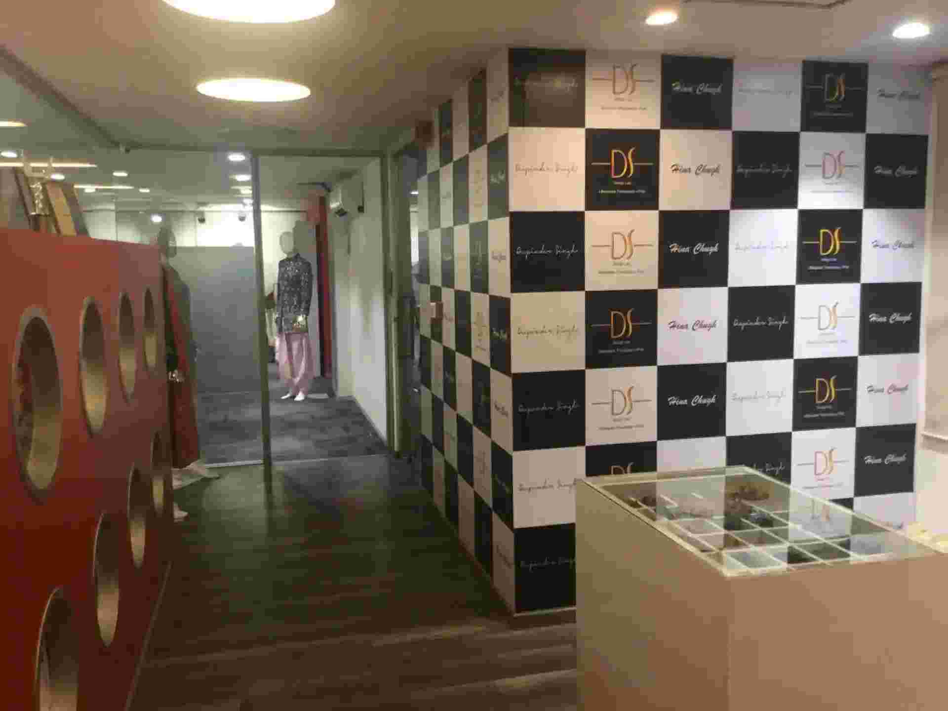 groom outfits in east delhi