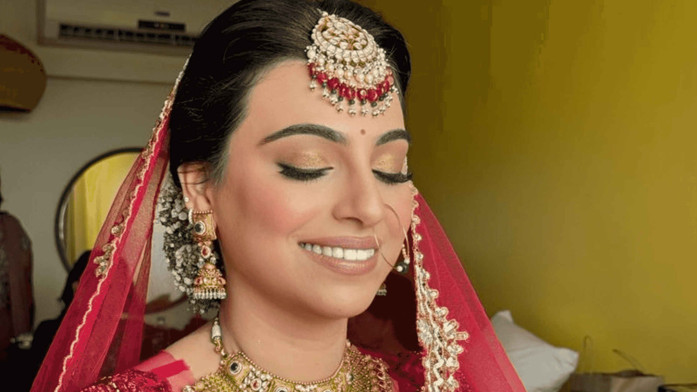 makeup artists in east delhi