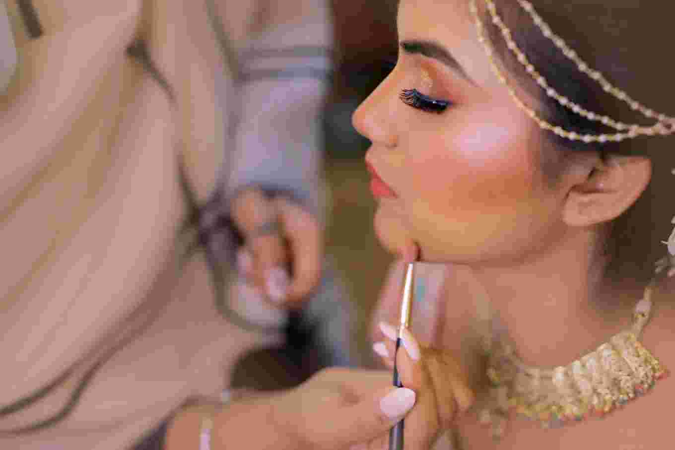 makeup artists in sector 50