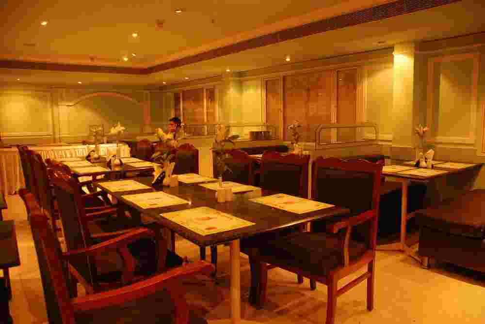 Hotel Shanti Palace
