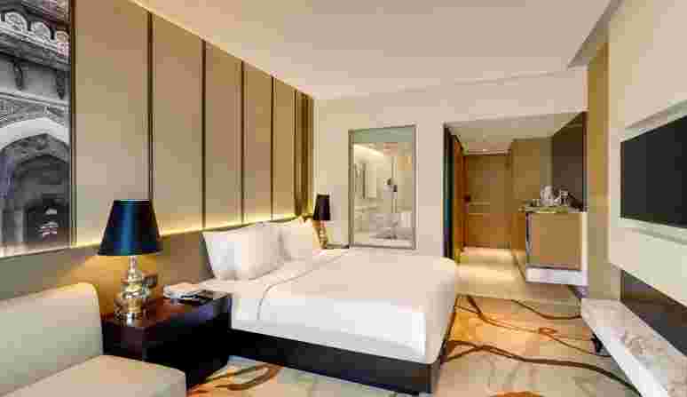 Hotel Pride Plaza
