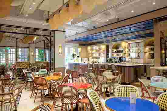 Raffles Cafe