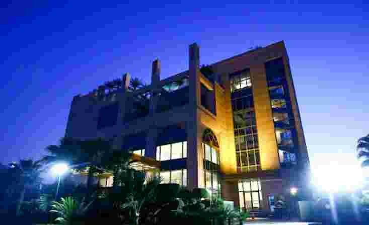 Seven Seas Hotel