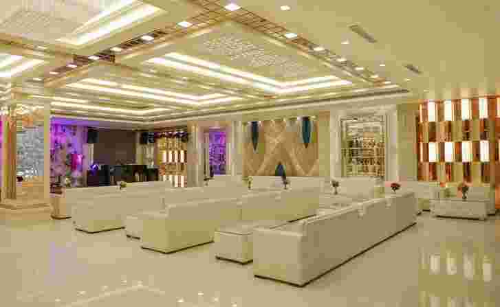The Grand Parisian