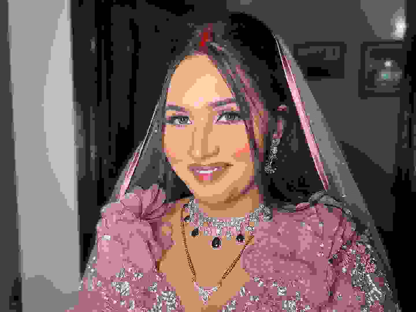 makeup artists in vikaspuri