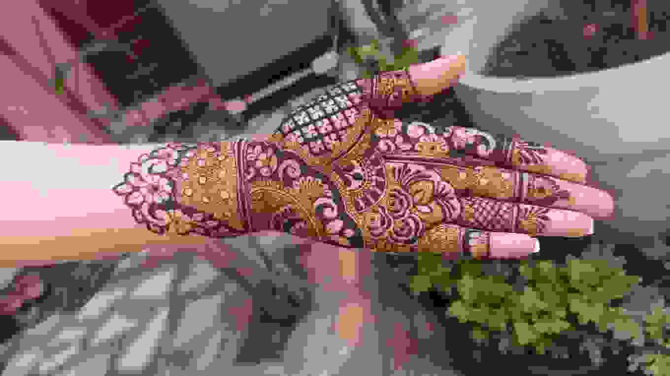 best mehendi artists in kalyan puri