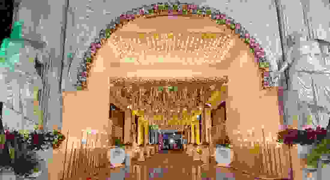 Golden Castle Party Lawn