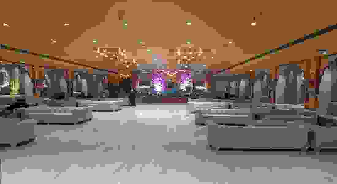 L'ELEGANT Hotel & Banquet