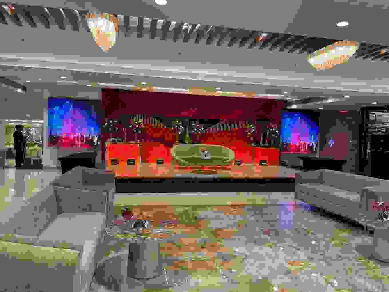 The Paradise Hotel And Banquet