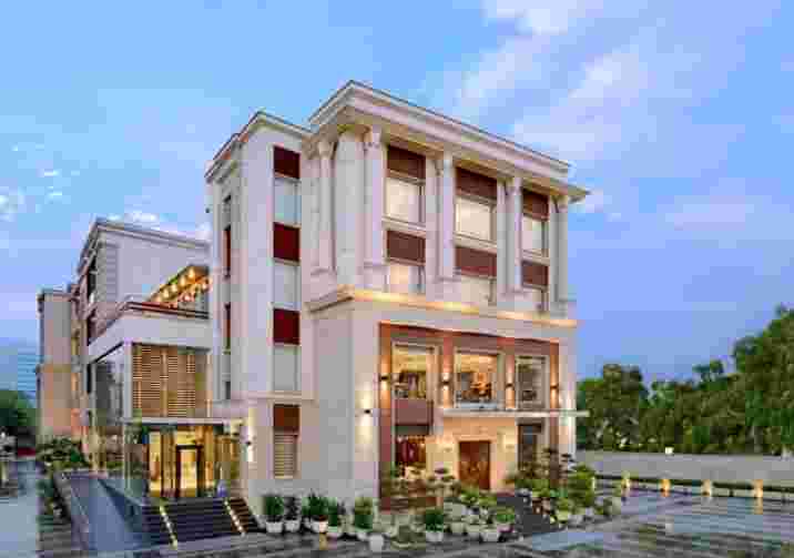 5 star wedding hotels in govindpuri