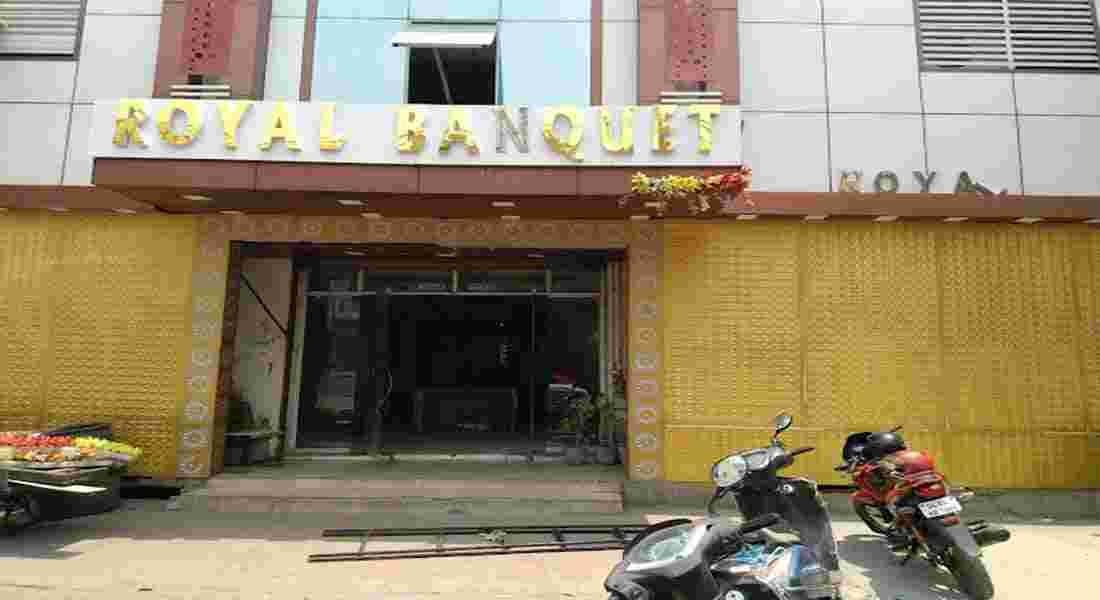 banquet halls in geeta colony