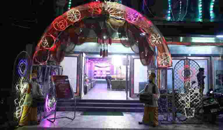 banquet halls in geeta colony