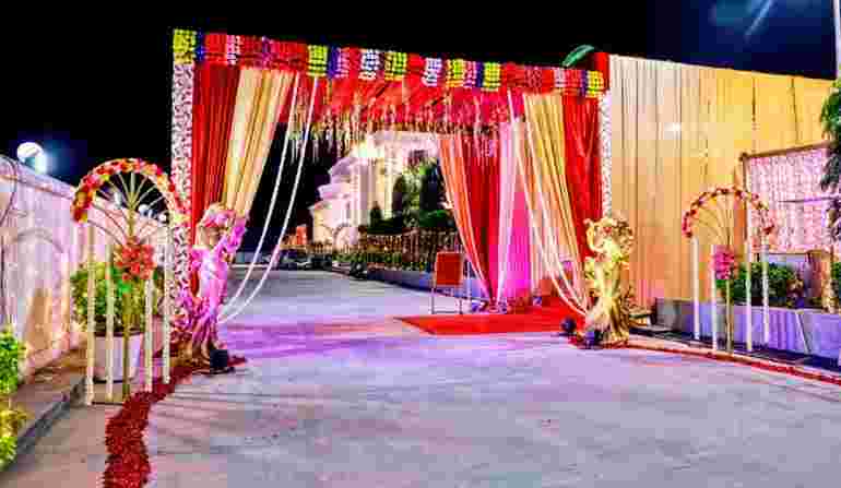 Wedding farmhouse in delhi