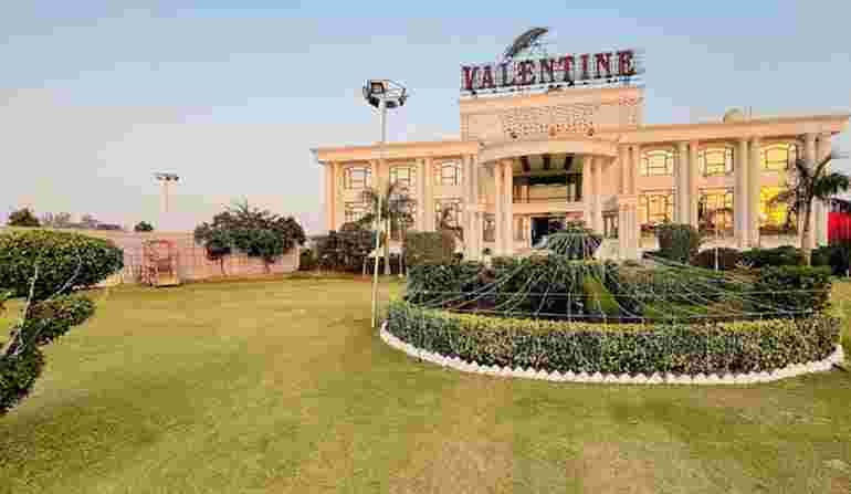 Wedding farmhouse in delhi