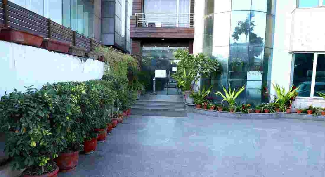 5 star wedding hotels in dlf phase 2