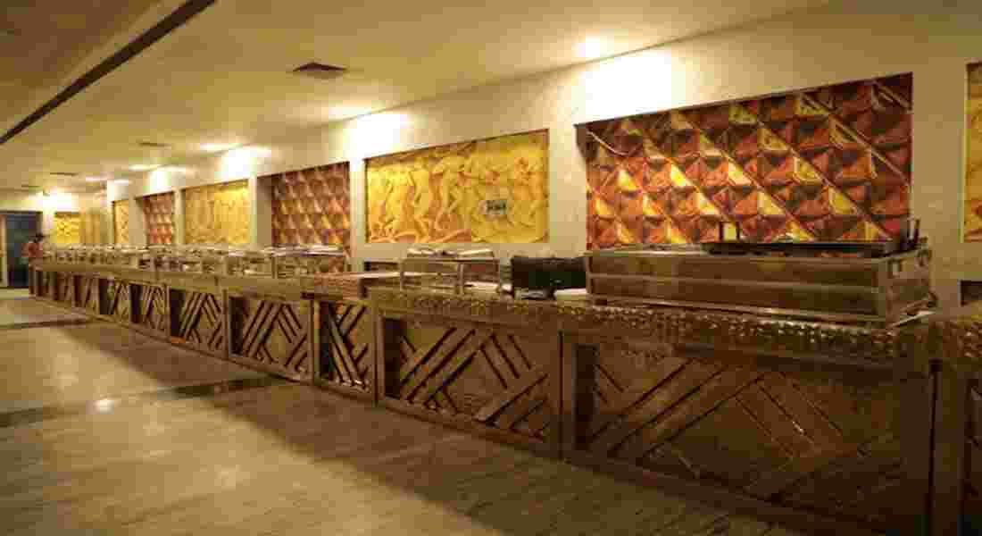 banquet halls in pandav nagar