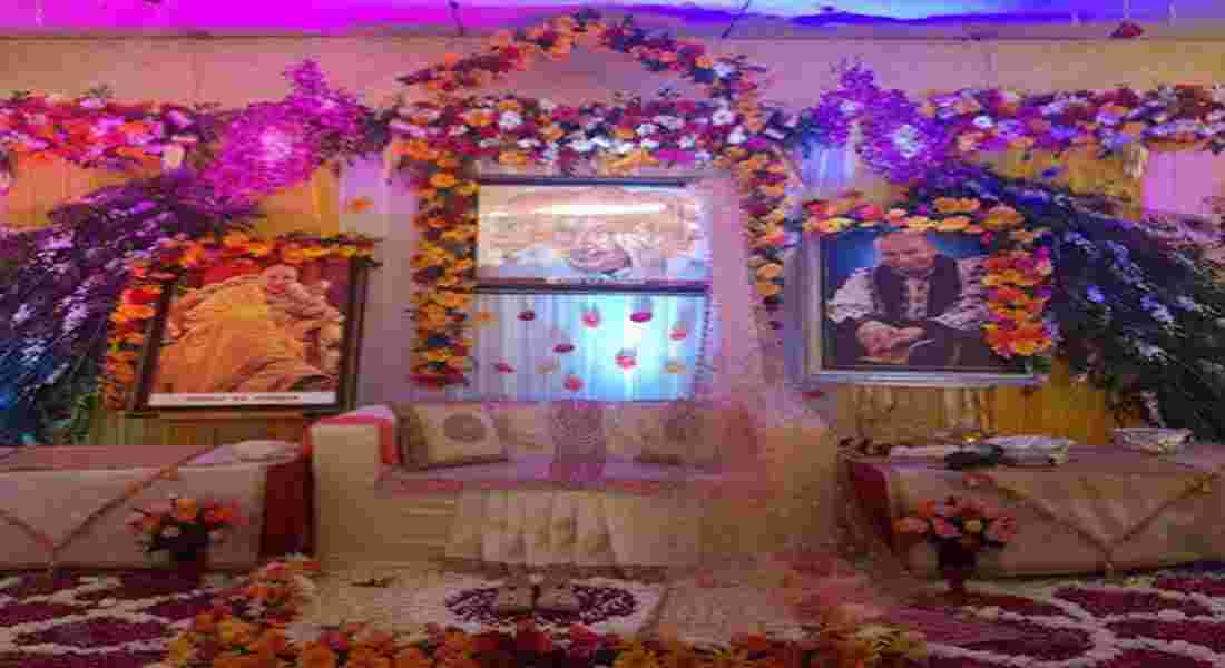 banquet halls in pandav nagar