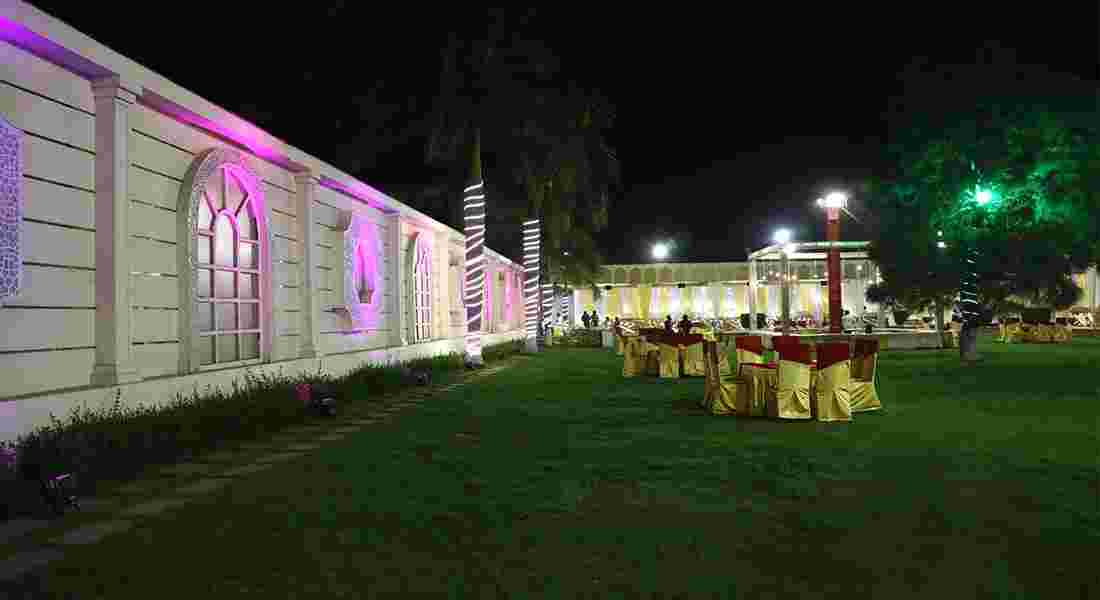 banquet halls in garh road