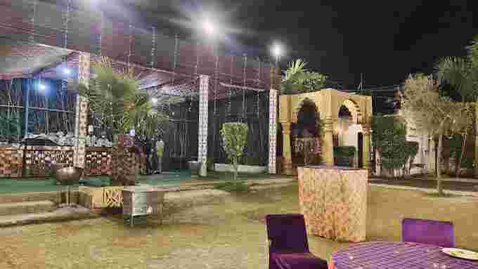 banquet halls in garh road