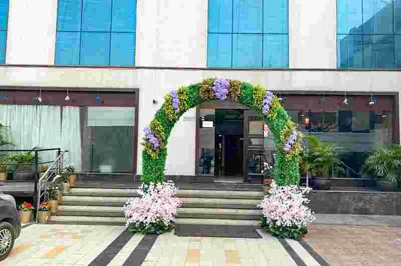 5 star wedding hotels in industrial area phase ii