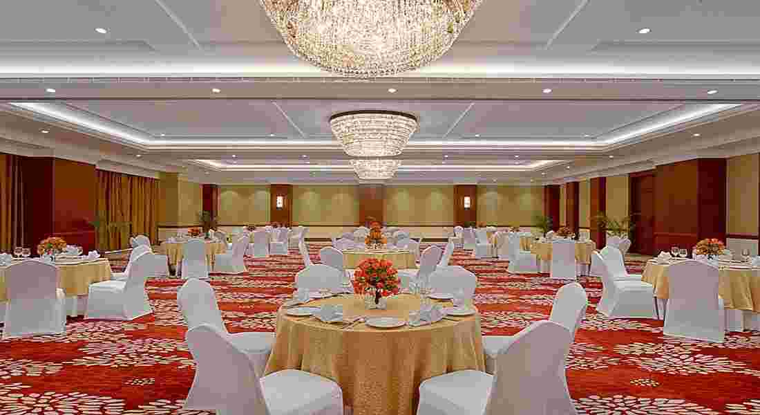 small function halls in hazratganj