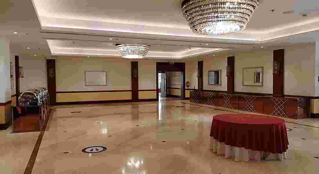 party halls in hazratganj