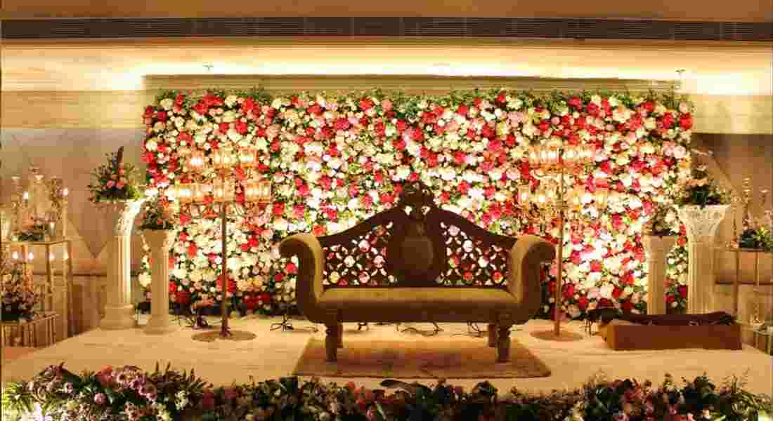 5 star wedding hotels in kanpur road