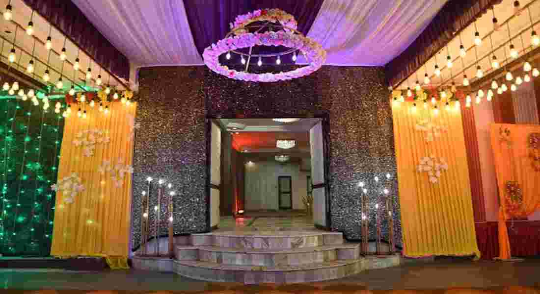 party halls in aliganj