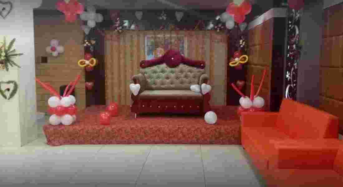 party halls in aliganj