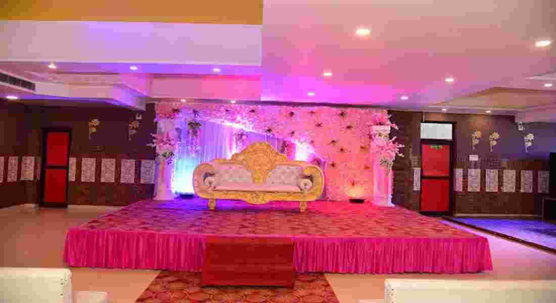 banquet halls in kanpur road