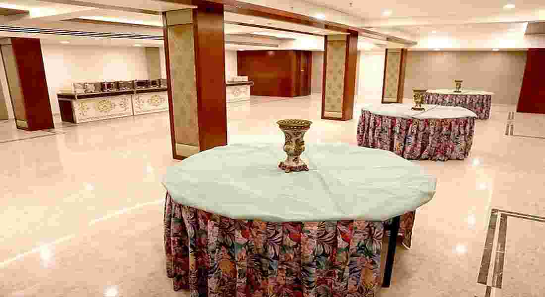 small function halls in gomti nagar