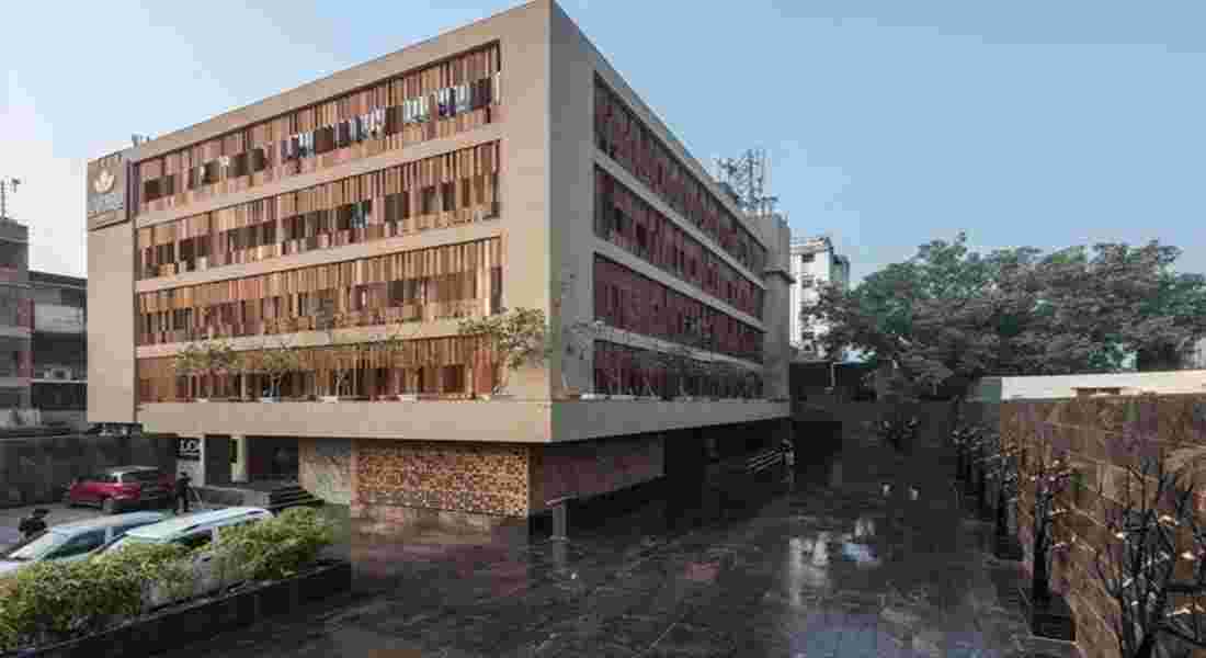 banquet halls in hazratganj